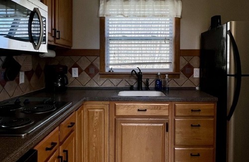 Southern Cabin | Hooting Hollow Cabin formely known as "Living Water Cabin"