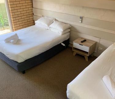Hopetoun Hotel | HOPETOUN COMMUNITY HOTEL MOTEL