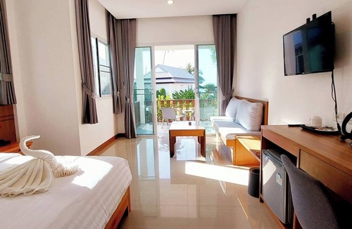 Nuea Khlong Hotel | Horizon Beach Resort Koh Jum