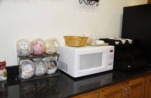 West Point Hotel | Horizon Inn and Suites