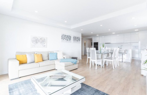 Estreito de Camara de Lobos Apartment | Horizonte Completo II by Atlantic Holiday