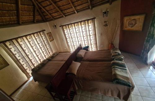 Bela-Bela Cabin | Hornbill Private Lodge Mabalingwe