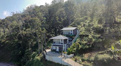 Chinnakanal House | Hornbill Resorts