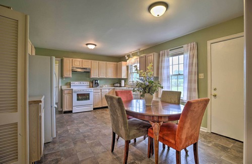 Lexington House | Horse Country House, 6 Mi to KY Horse Park!
