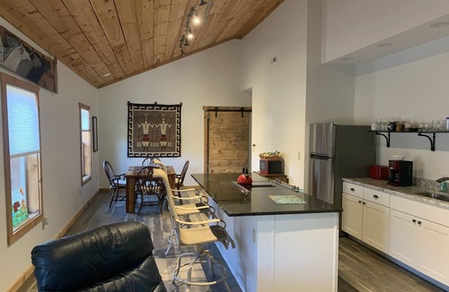 Horse Shoe House | Horse Friendly Barn Apartment with central location to hiking biking brewery’s