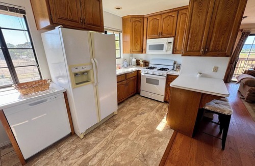 Solvang House | Horse Ranch Guest House above a barn Near Los Olivos for Families & Friends