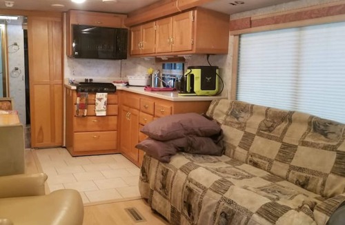 Fellowship House | Horseback Riding Ranch Quality RV; Horses For All Ages and Levels on 25 acres!