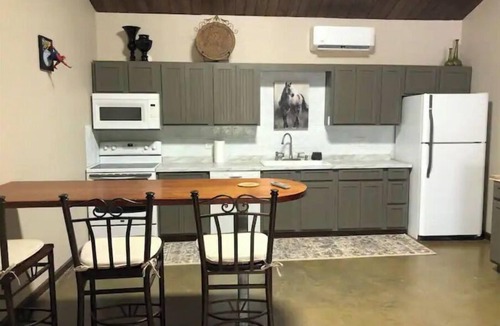 White Plains Cabin | Horses! Mile of trails to bike, hike, and trailride! Fishing! Swimming!