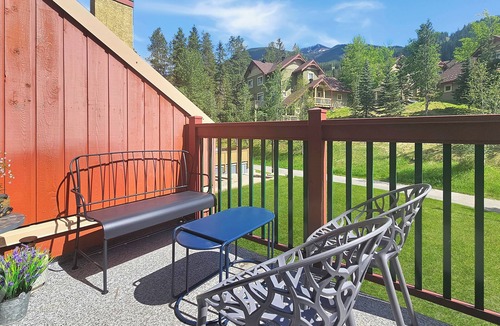East Kootenay Apartment | Horsethief Hideout