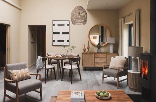 Beckhampton House | Horslip