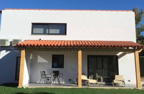 Santa Maria dos Olivais Cottage | Horta dos Cedros - Casa da Árvore