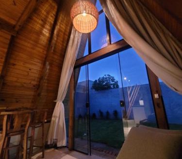 Praia da Armacao do Itapocoroi Ski Chalet | Hospedagem Chalés Prosas e Versos