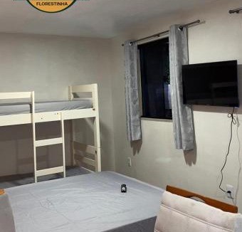 Caravelas House | Hospedagem e pizzaria florestinha