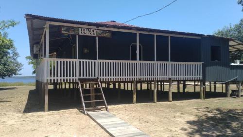 Iranduba House | Hospedagem no Amazonas POUSADA IUNA AMAZON
