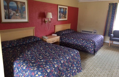 Higbees Daytona Hotel | Host Inn