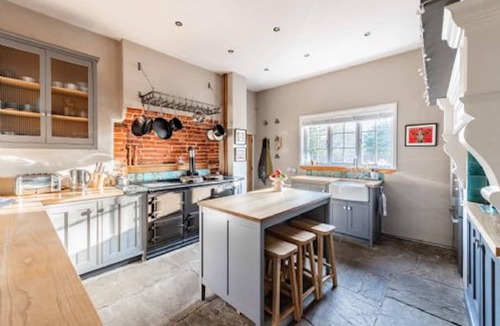 Diss House | Host & Stay | Bressingham Lodge