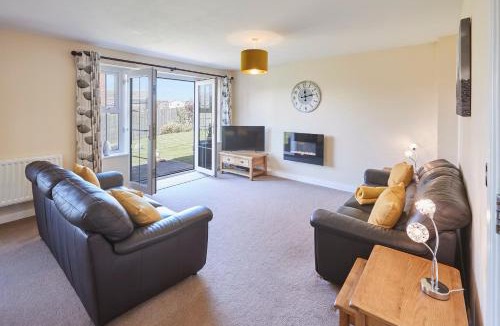 Beadnell House | Host & Stay - Driftwood