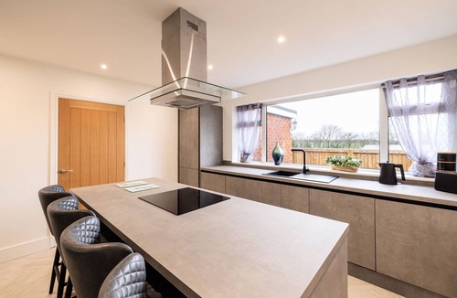 Garforth House | Host & Stay | Hawthorn Bank