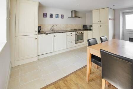 Consett House | Host & Stay - Mill