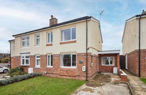 Wootton House | Host & Stay - Riders Rest