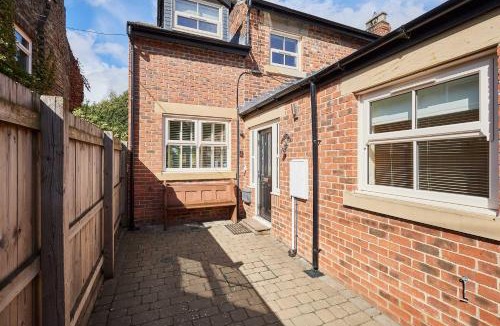 Rowlands Gill House | Host & Stay - The Station Cottage