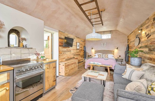 Aller Apartment | Host & Stay | Tin Bath
