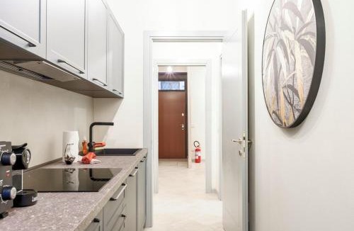 Centro Storico Sud Apartment | HOST4U - Tresanda Studio in Brescia City Center