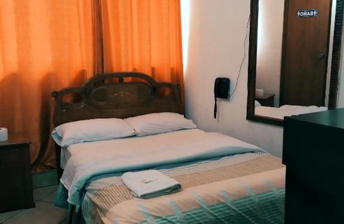Quito Hostel | Hostal Ajavi del Sur
