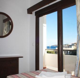 Playa des Figueral House | Hostal Alocs