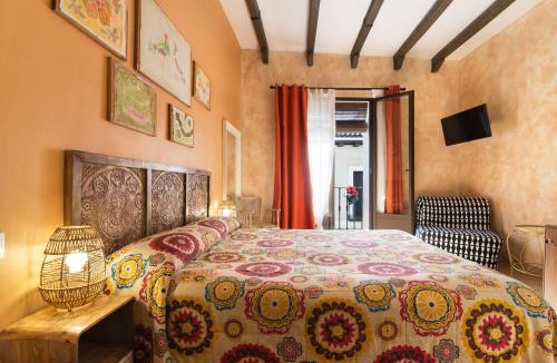 Literary Quarter Hostel | Hostal Artistic B&B