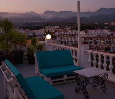 Punta Lara House | Hostal Avalon