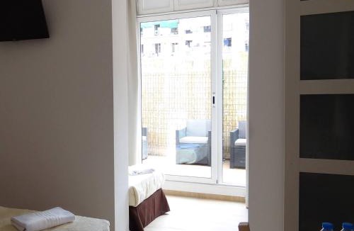 Sant Antoni House | Hostal Balkonis