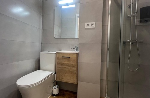 Cuatro Caminos Hostel | Hostal Bernabeu