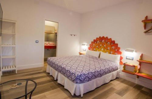 Los Canos de Meca Hostel | Hostal Casa Arco Iris (Playa)