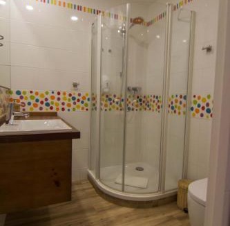 Los Canos de Meca Hostel | Hostal Casa Arco Iris (Playa)