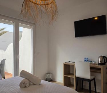 Los Escullos House | HOSTAL CASA EMILIO