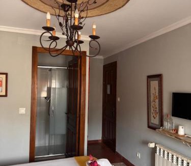 Molinaseca House | Hostal Casa San Nicolas