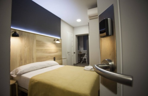 Palos de la Frontera Hostel | Hostal CC Atocha