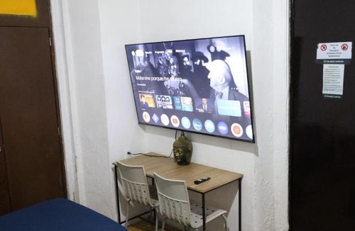 Americana House | Hostal Centeno
