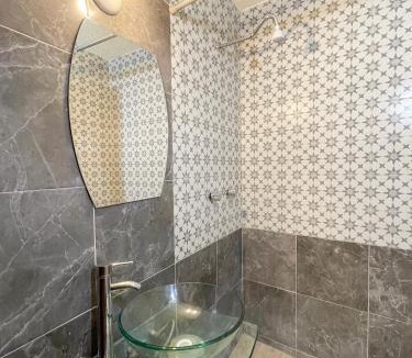 Centro House | HOSTAL CHOCOLATE CALENDA