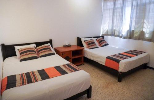 Centro House | HOSTAL CHOCOLATE CALENDA