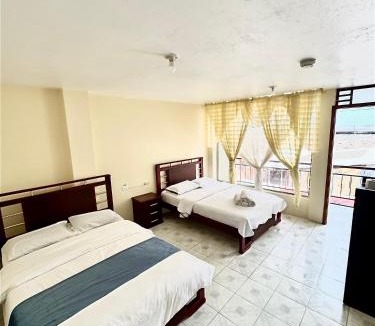 Banos de Agua Santa Hotel | Hostal Copacabanna