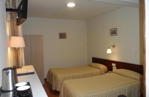 Astorga House | Hostal Coruña