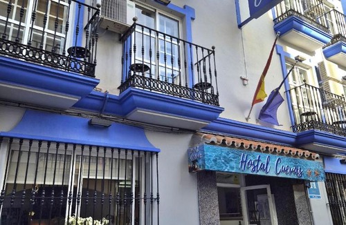 Fuengirola City Centre House | Hostal Cuevas