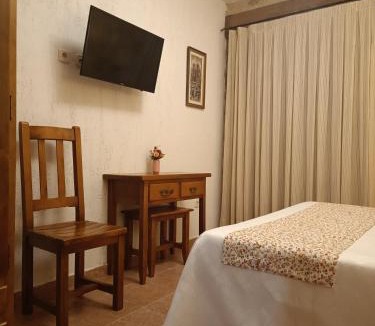 Pradena Hotel | hostal Decerca Prádena