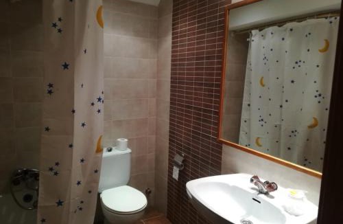 Almazan House | Hostal El Arco