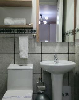 Jose Luis Bustamante y Rivero House | Hostal El Imperio