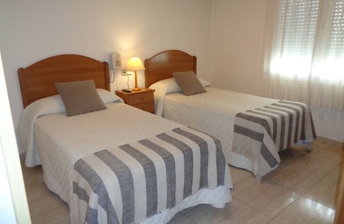 Almoradi Hostel | Hostal El Retiro