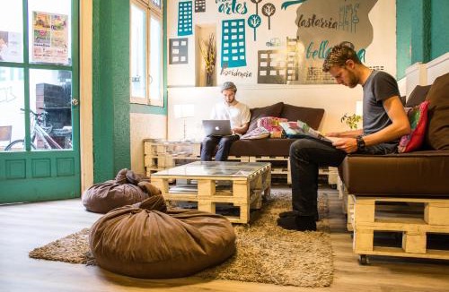 Lastarria Hostel | Hostal Forestal