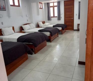 Pimentel Hotel | Hostal Garuda